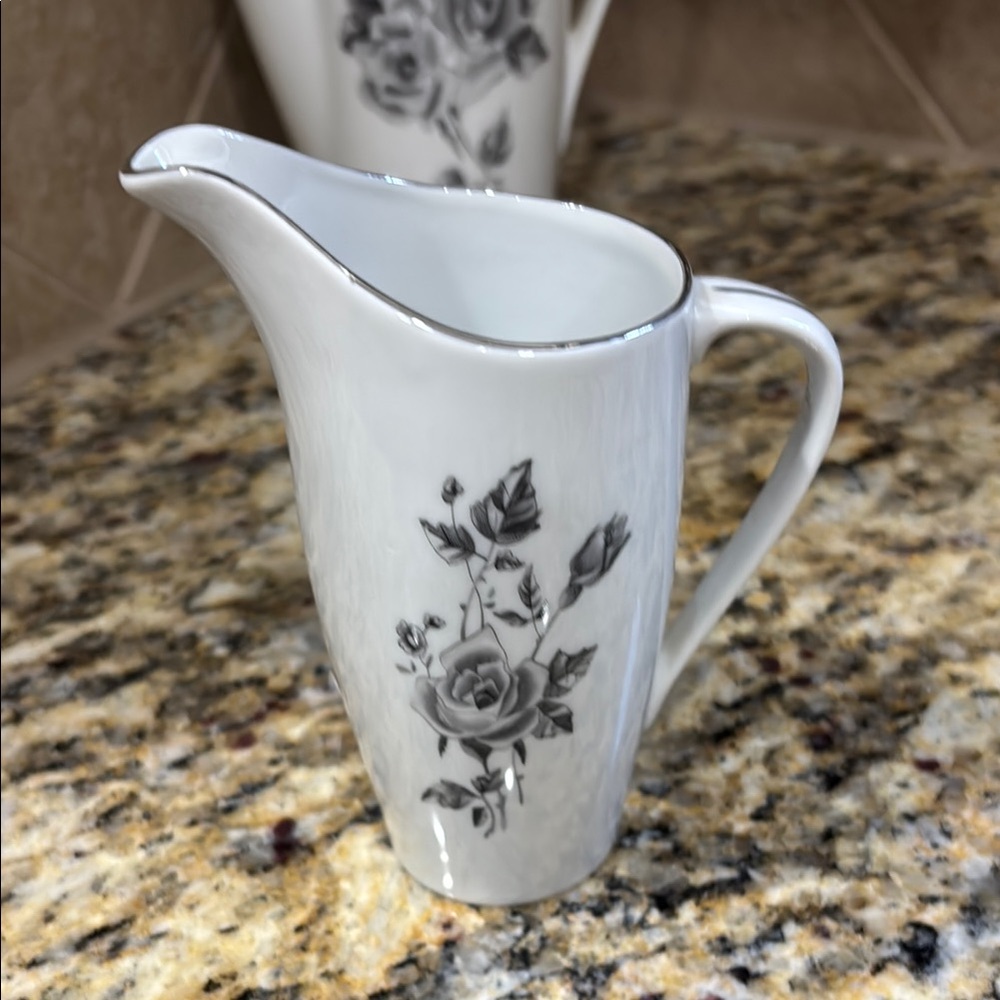 White and Gray Floral Coffee Set Kitchen Accessory - Picture 4 of 12
